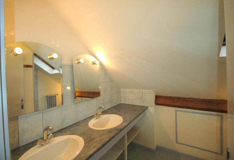 Appart Le Chili  Quartier Thermal  Lit Fait