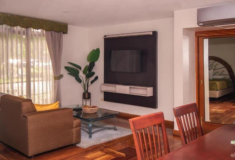 El Rodeo Estancia Boutique Hotel & Steakhouse