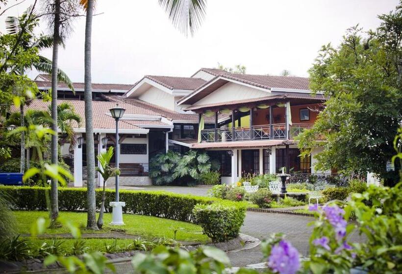 El Rodeo Estancia Boutique Hotel & Steakhouse