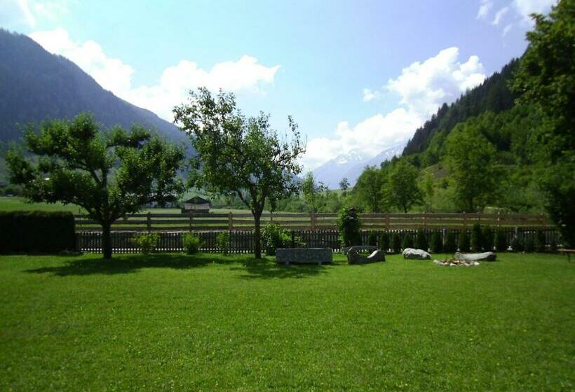 هتل Garni Kaiserhof