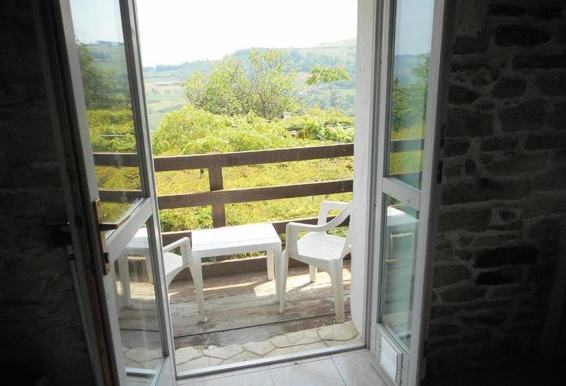 בית מלון כפרי Agriturismo Cascina Serra