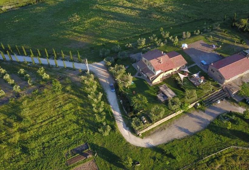 هتل Agriturismo La Svolta