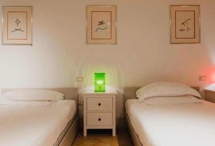 Отель Poggio Al Casone