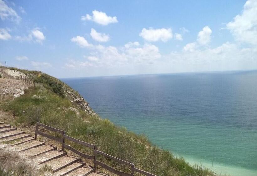 July Morning Seaside Resort