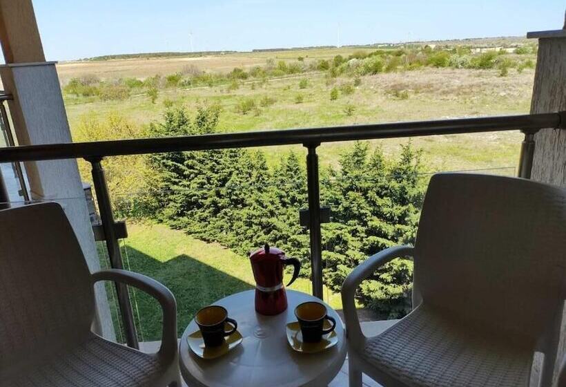 July Morning Seaside Resort