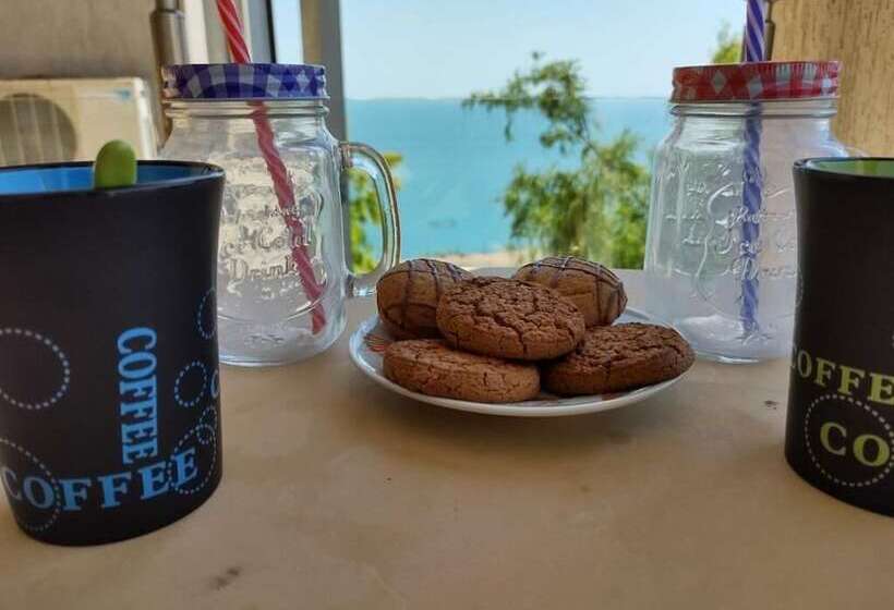 July Morning Seaside Resort