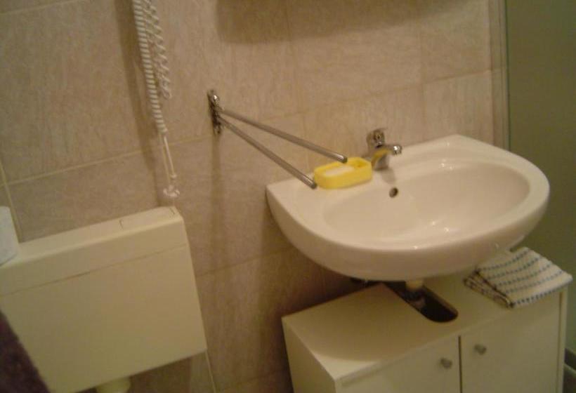 펜션 Lunczer Vendégház