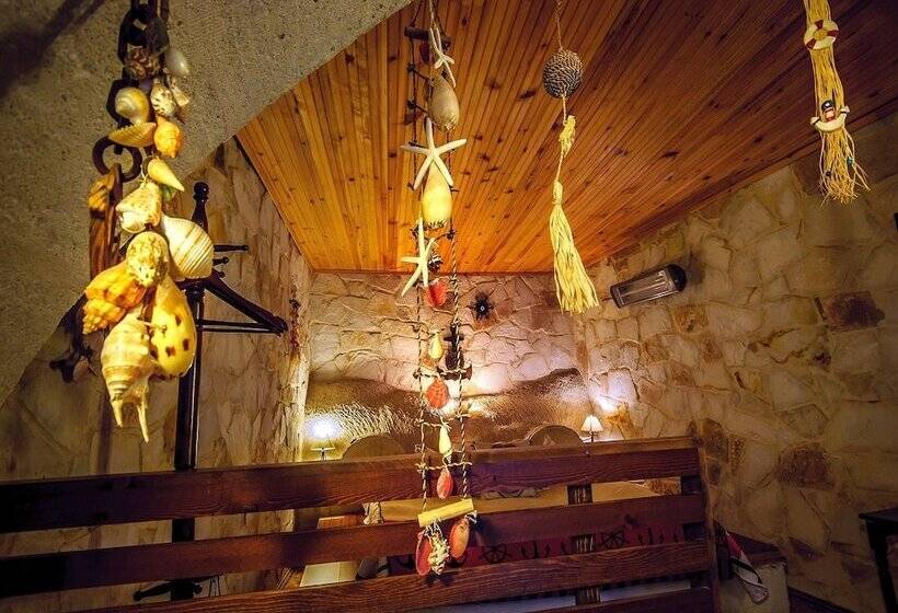 펜션 Adanos Konuk Evi