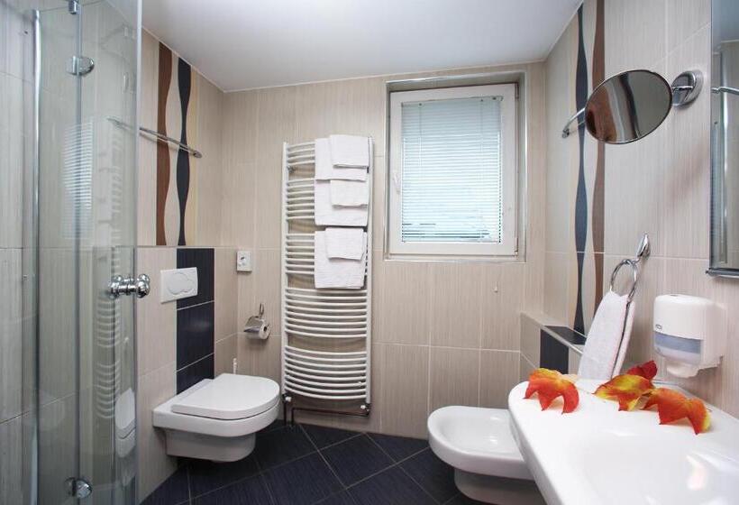 پانسیون Apartments And Rooms Bernik