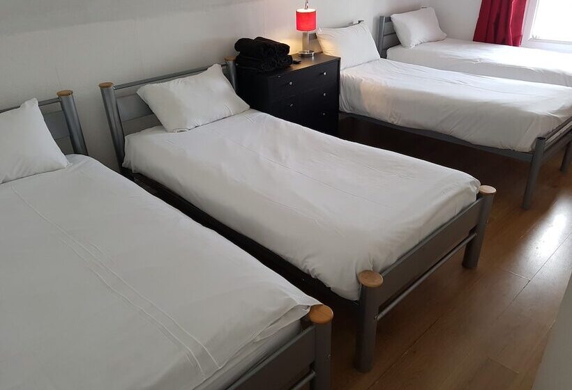 פנסיון Boscombe Reef