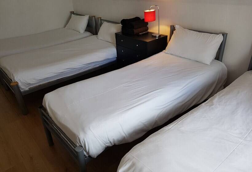 פנסיון Boscombe Reef