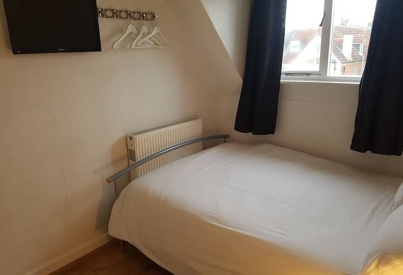 פנסיון Boscombe Reef