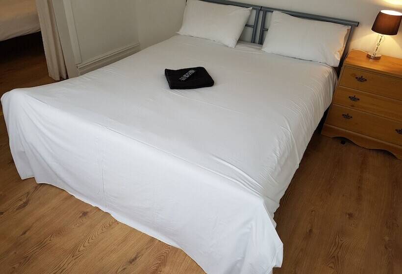 פנסיון Boscombe Reef