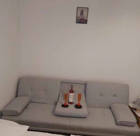 بنسيون Camere De Inchiriat Cascada