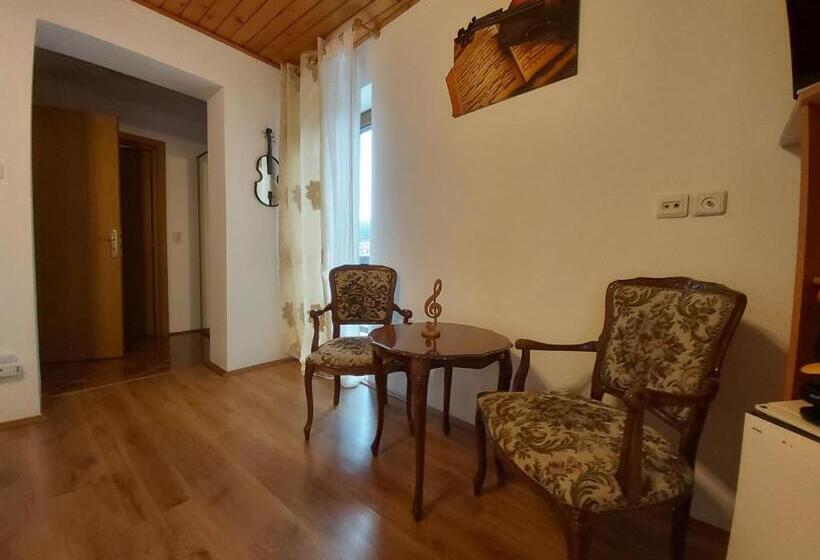 بنسيون Camere De Inchiriat Cascada