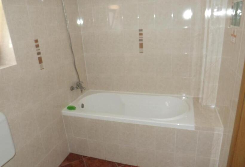 بنسيون Camere De Inchiriat Cascada