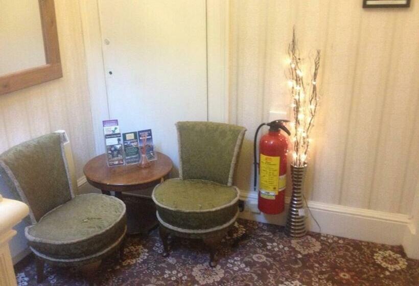 پانسیون Cameron Guest House