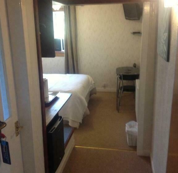 پانسیون Cameron Guest House