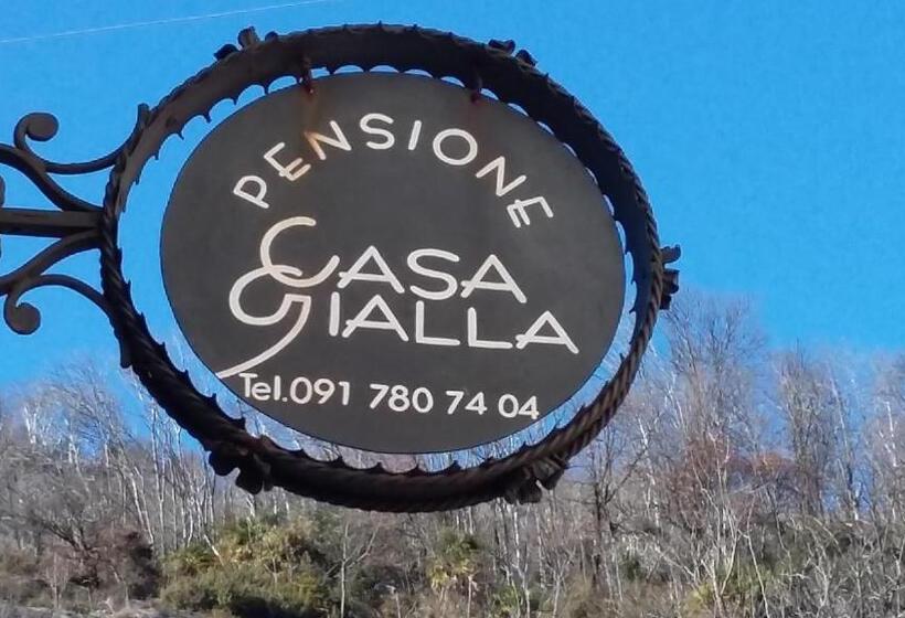 פנסיון Casa Gialla B&b