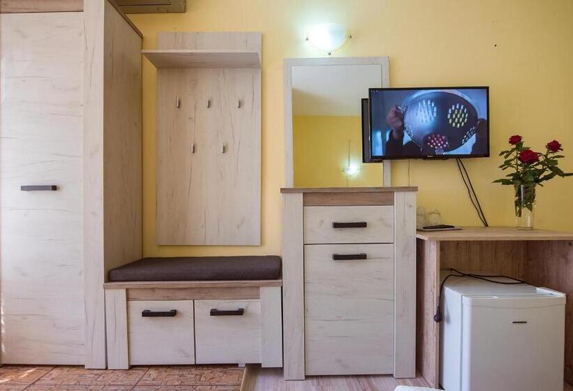 פנסיון Complex Alutus  Camere De Inchiriat