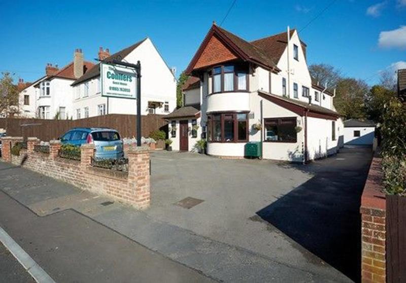 膳宿费 Conifers Guest House