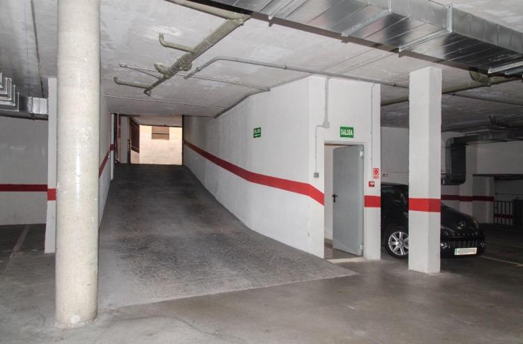 پانسیون Hostal Don Rodrigo