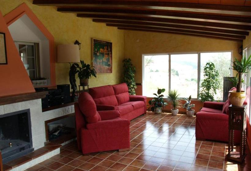 פנסיון Hostal El Mirador