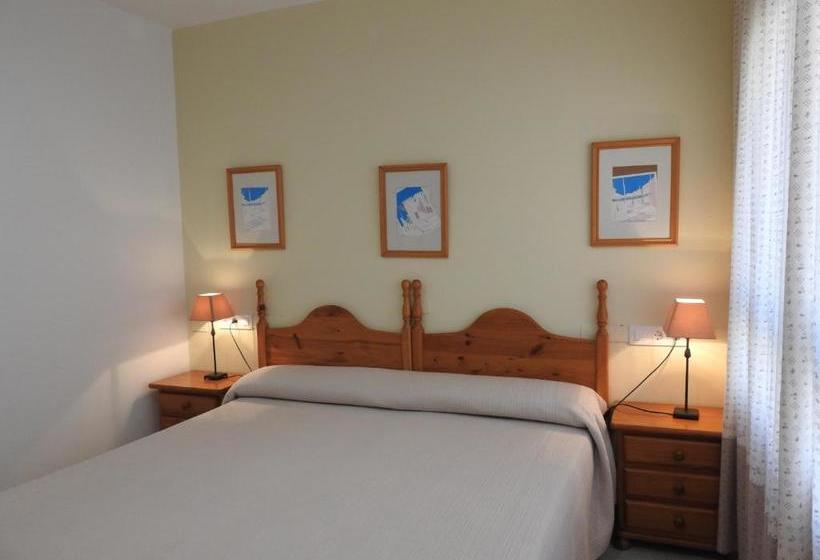بنسيون Hostal Noray