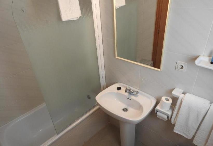 پانسیون Hostal Noray