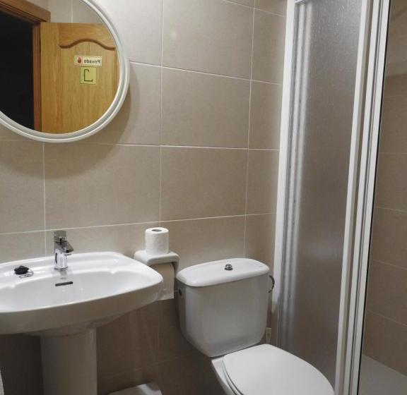 بنسيون Hostal Noray