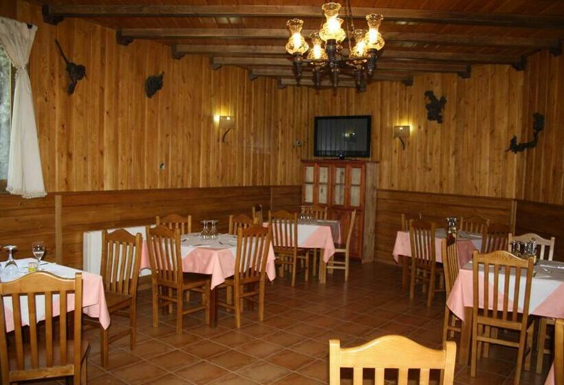 ペンション Hostal Tribal