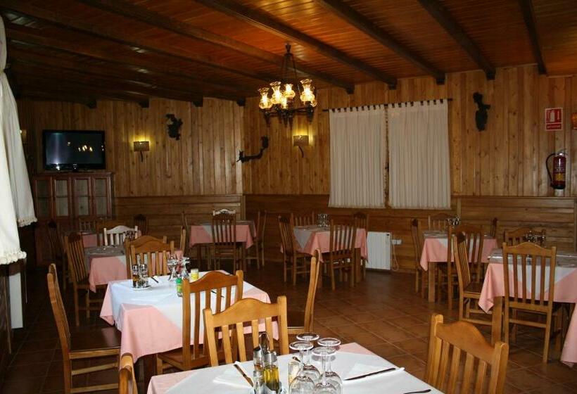 ペンション Hostal Tribal