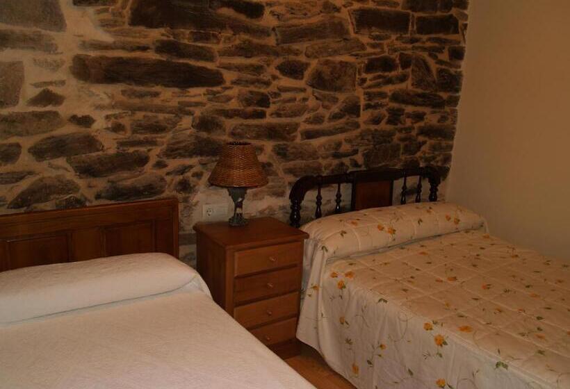 ペンション Hostal Tribal