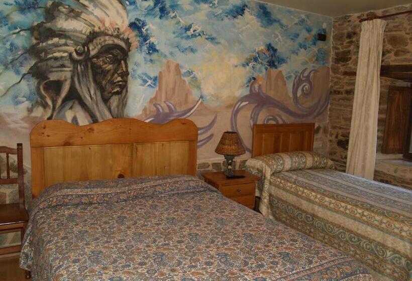 ペンション Hostal Tribal