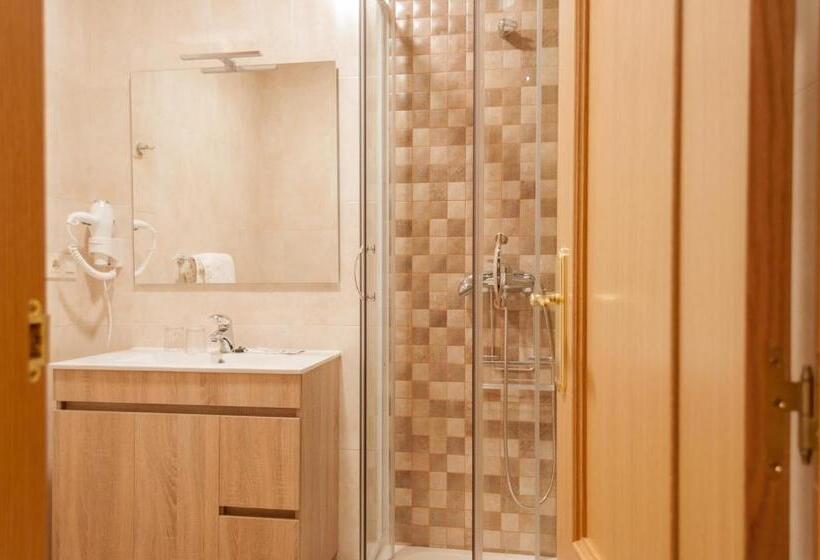 ペンション Hostal Tribal