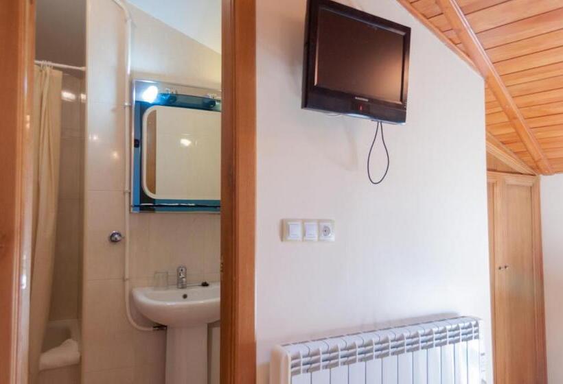 ペンション Hostal Tribal