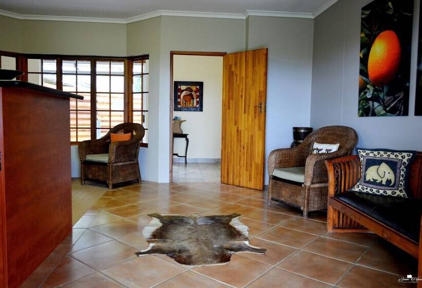 ペンション Kududu Guest House