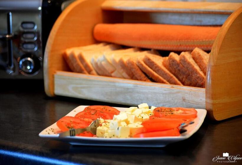 ペンション Kududu Guest House