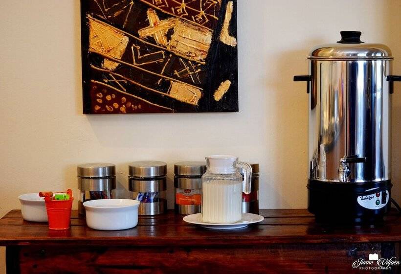 ペンション Kududu Guest House