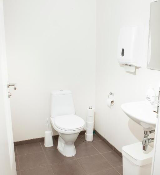 پانسیون Lyngás Guesthouse