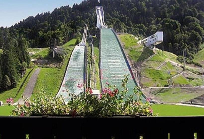 פנסיון Olympiahaus