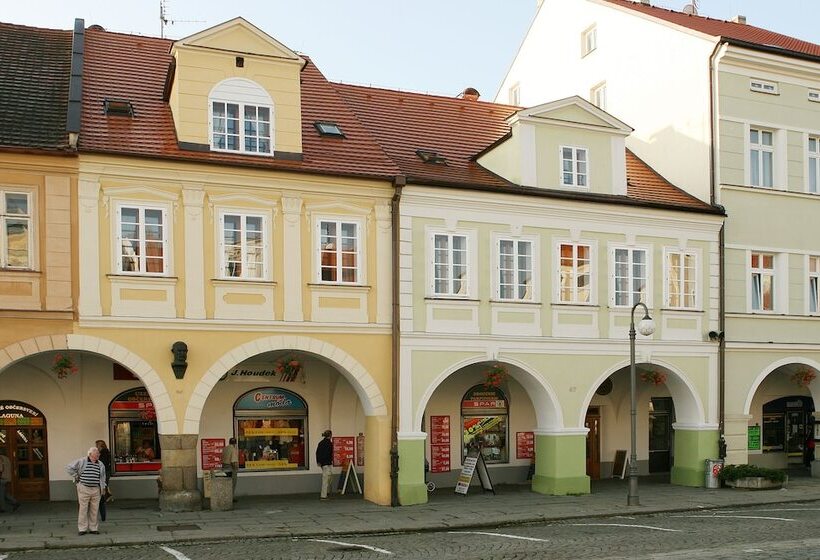 פנסיון Penzion U Chodskeho Hradu