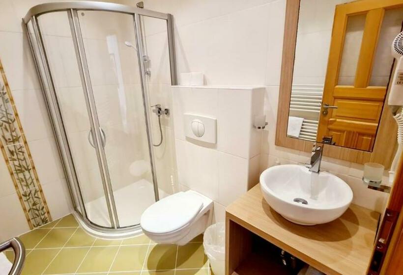 펜션 Penzion Valkoun Lilienfeld