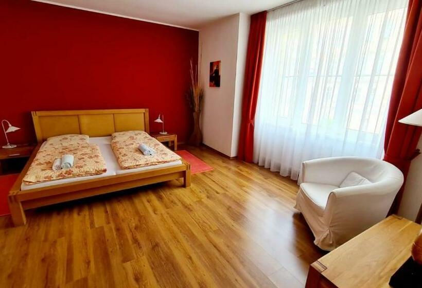 펜션 Penzion Valkoun Lilienfeld