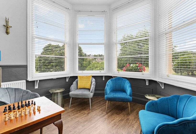 膳宿费 The Berburry