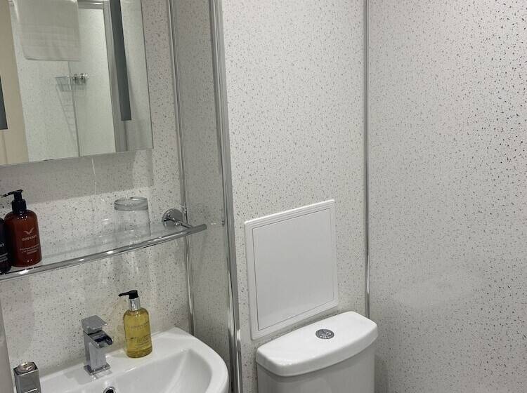 膳宿费 The Berburry