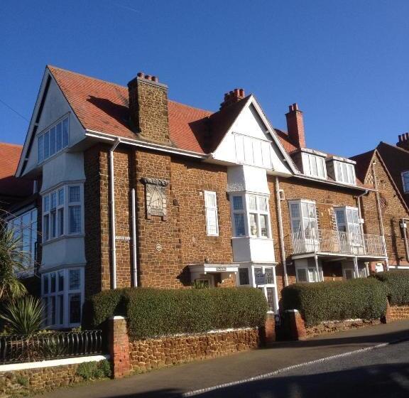 膳宿费 The Gables