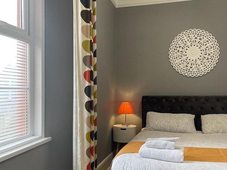 פנסיון The Westbank