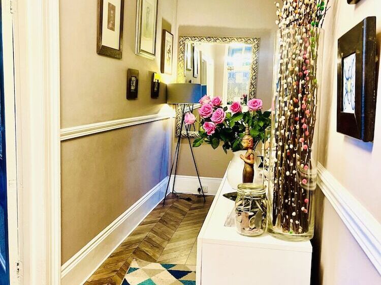 פנסיון The Westbank