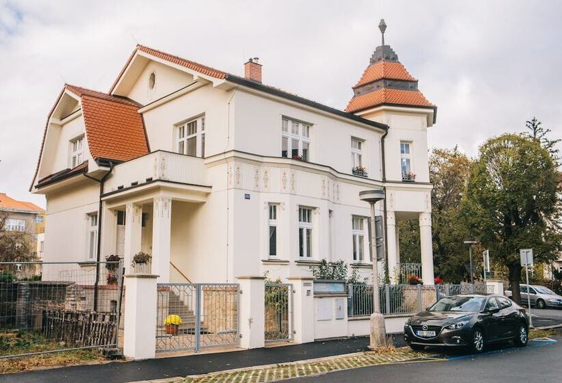 بنسيون Villa A. Malka